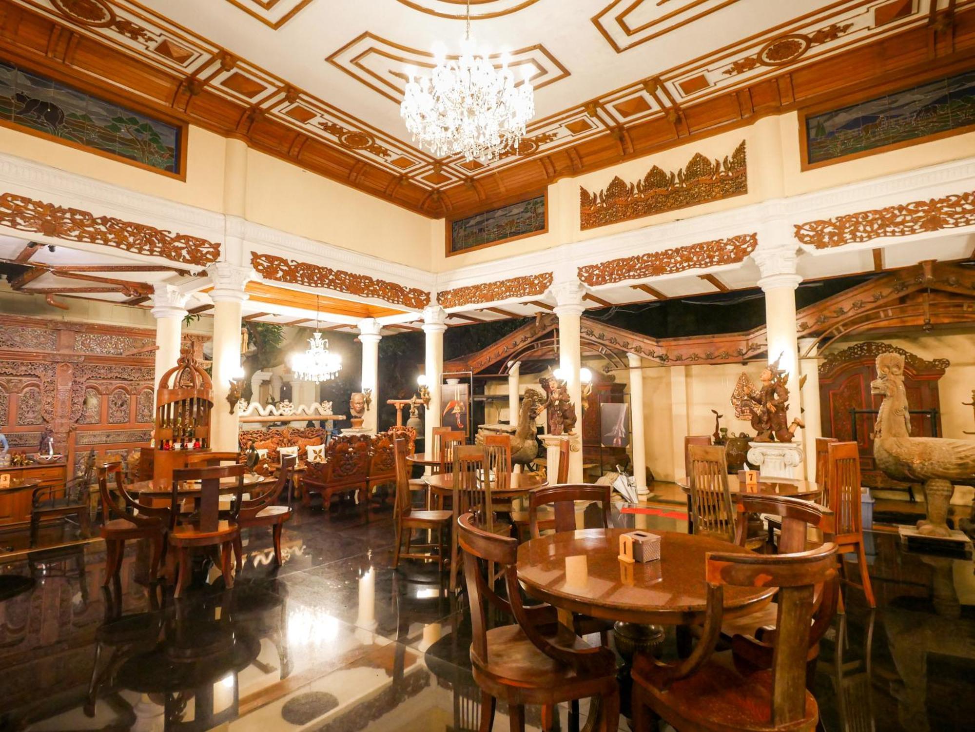 Rumah Pesik Art & Heritage Hotel Gondowulung Exterior photo